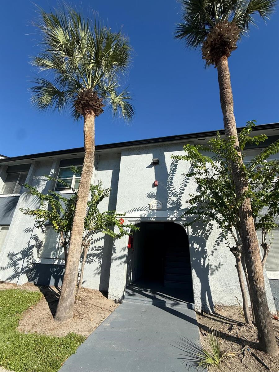 Photo of 4721 S Texas Avenue #4721A, Orlando, FL 32839 (MLS # O6449968)