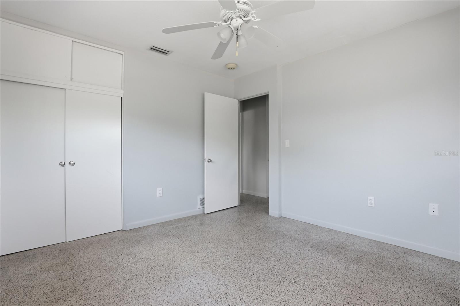 SOUTH GATE - Residential