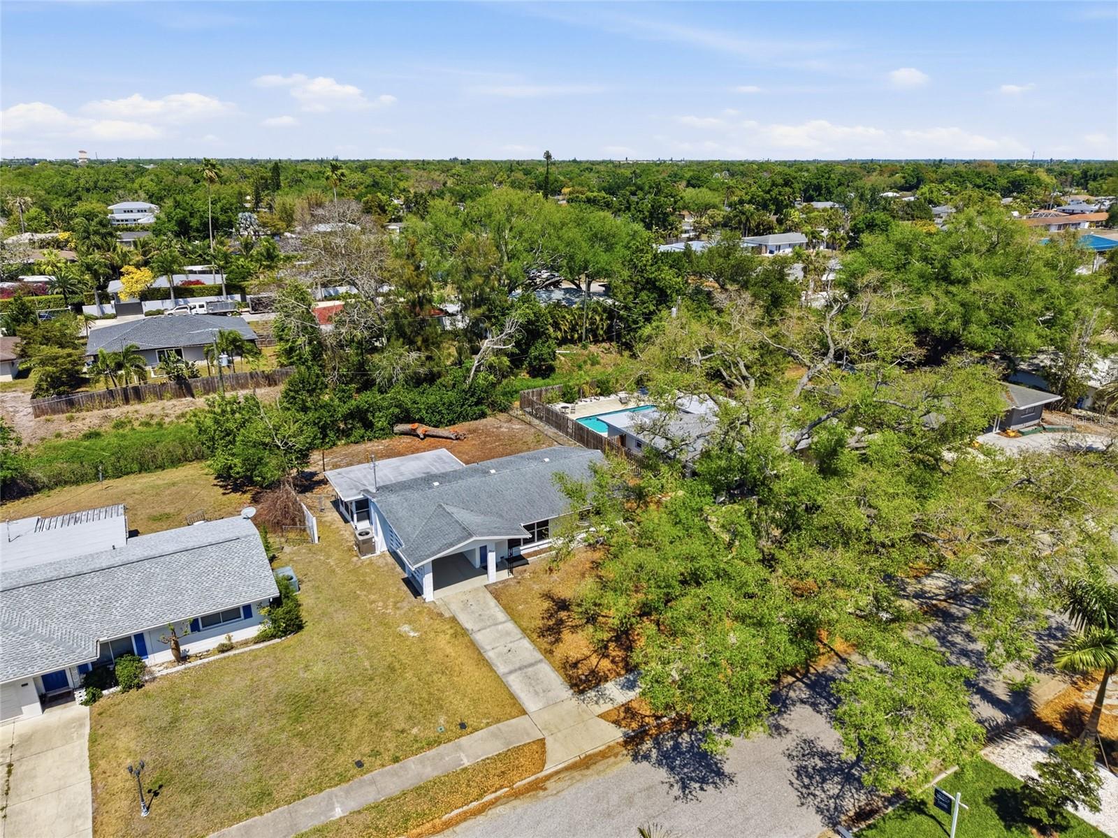 SOUTH GATE - Residential