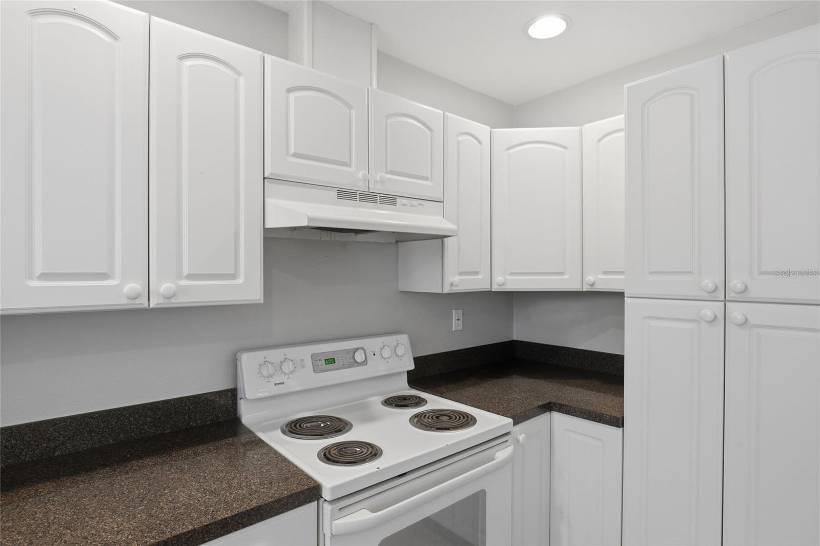 SOUTH GATE - Residential