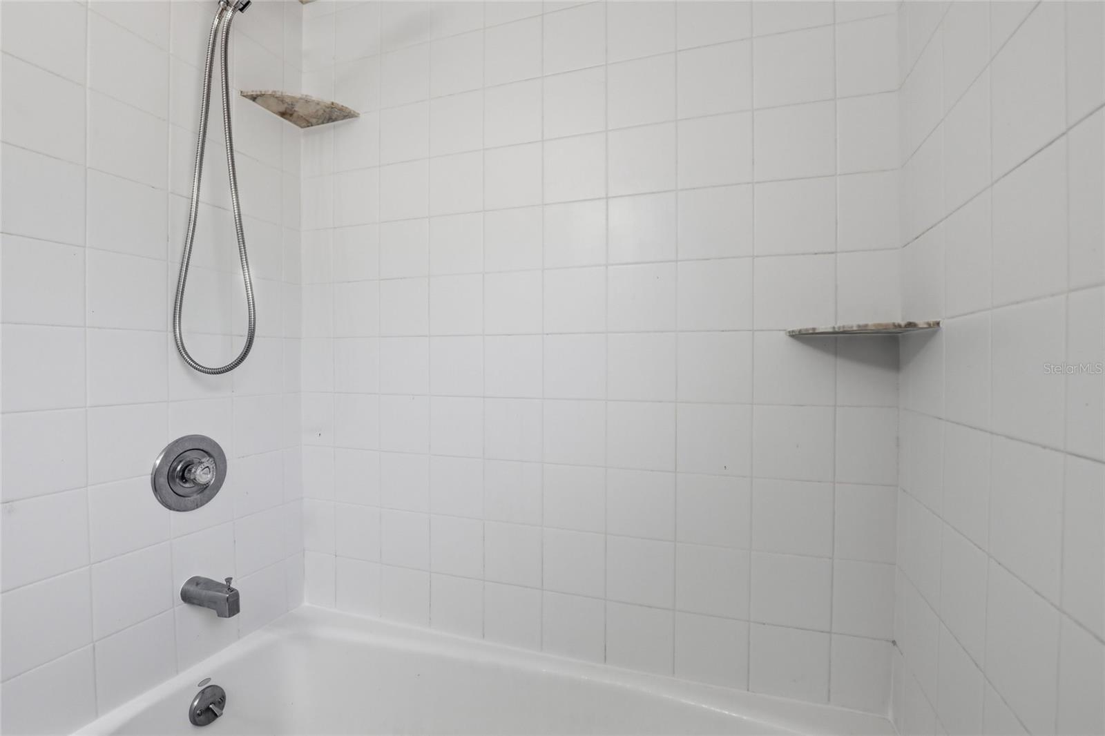 SOUTH GATE - Residential