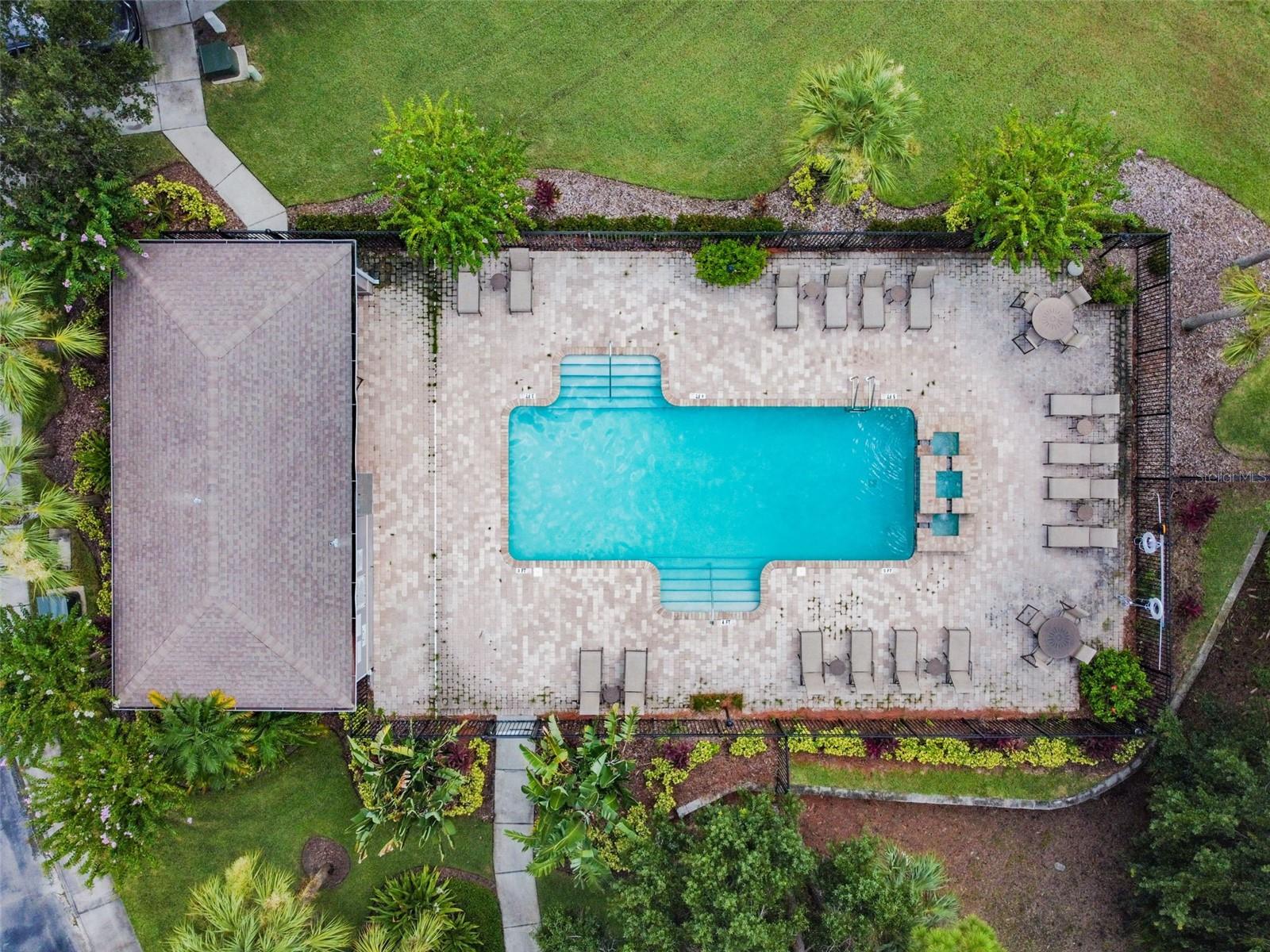 TOWNHOMES OF BAY PORT COLONY - Residential