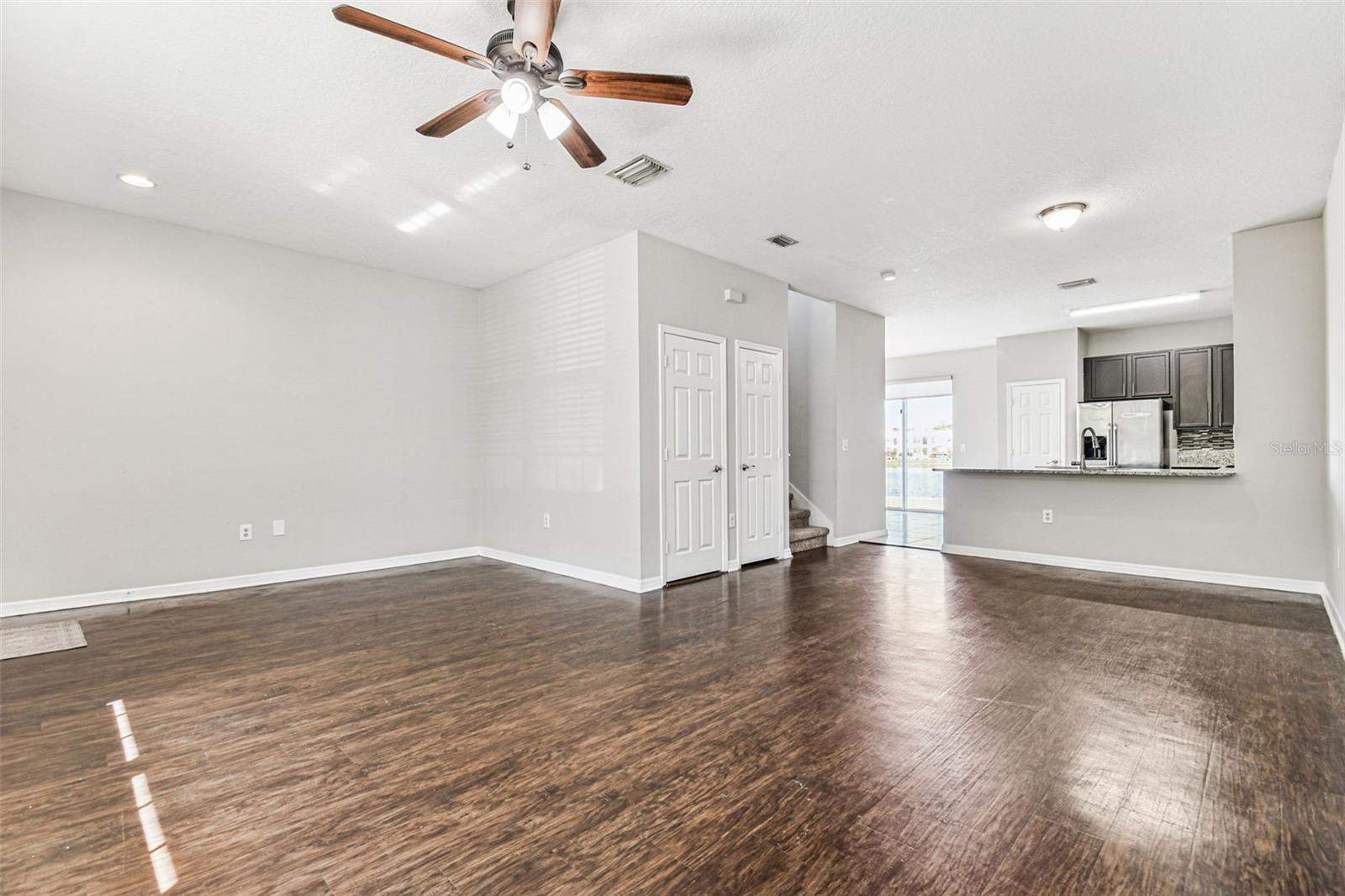 TOWNHOMES OF BAY PORT COLONY - Residential