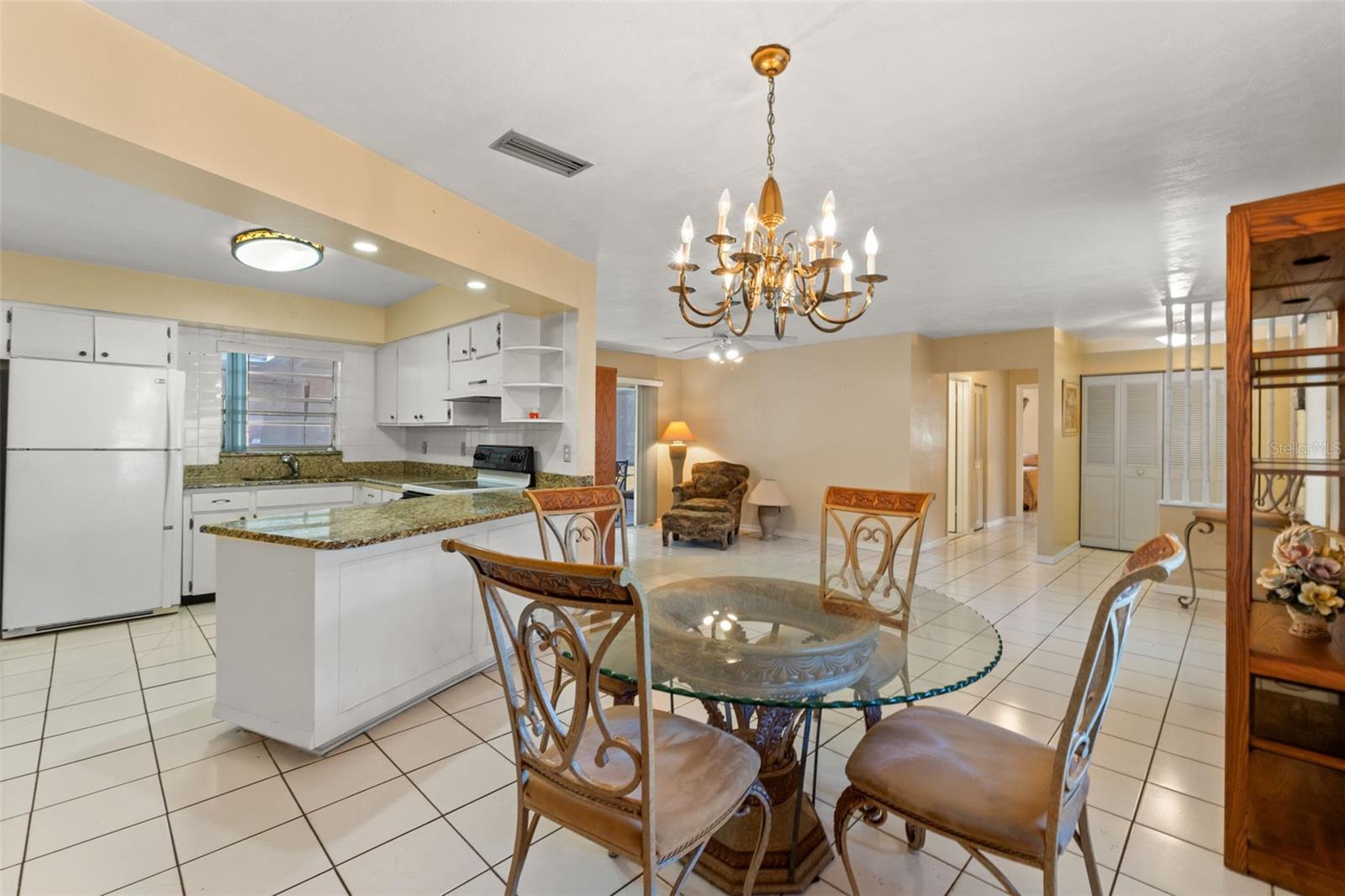 SPRING HILL - Residential