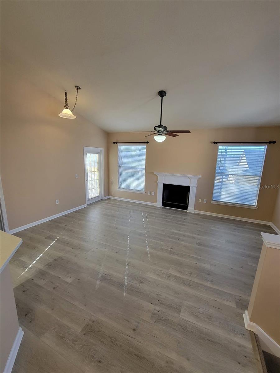 THE VILLAS CONDO - Residential