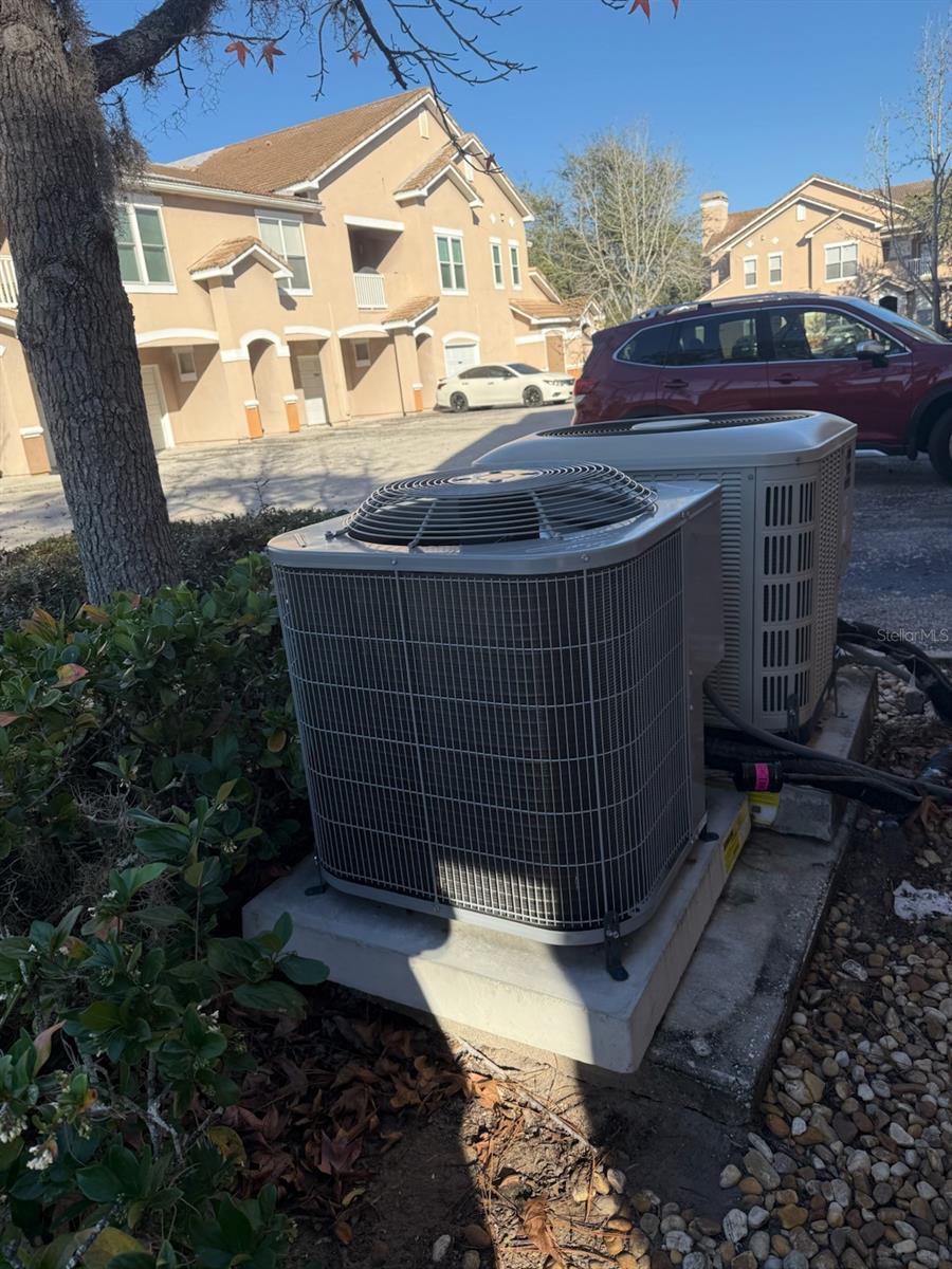 THE VILLAS CONDO - Residential