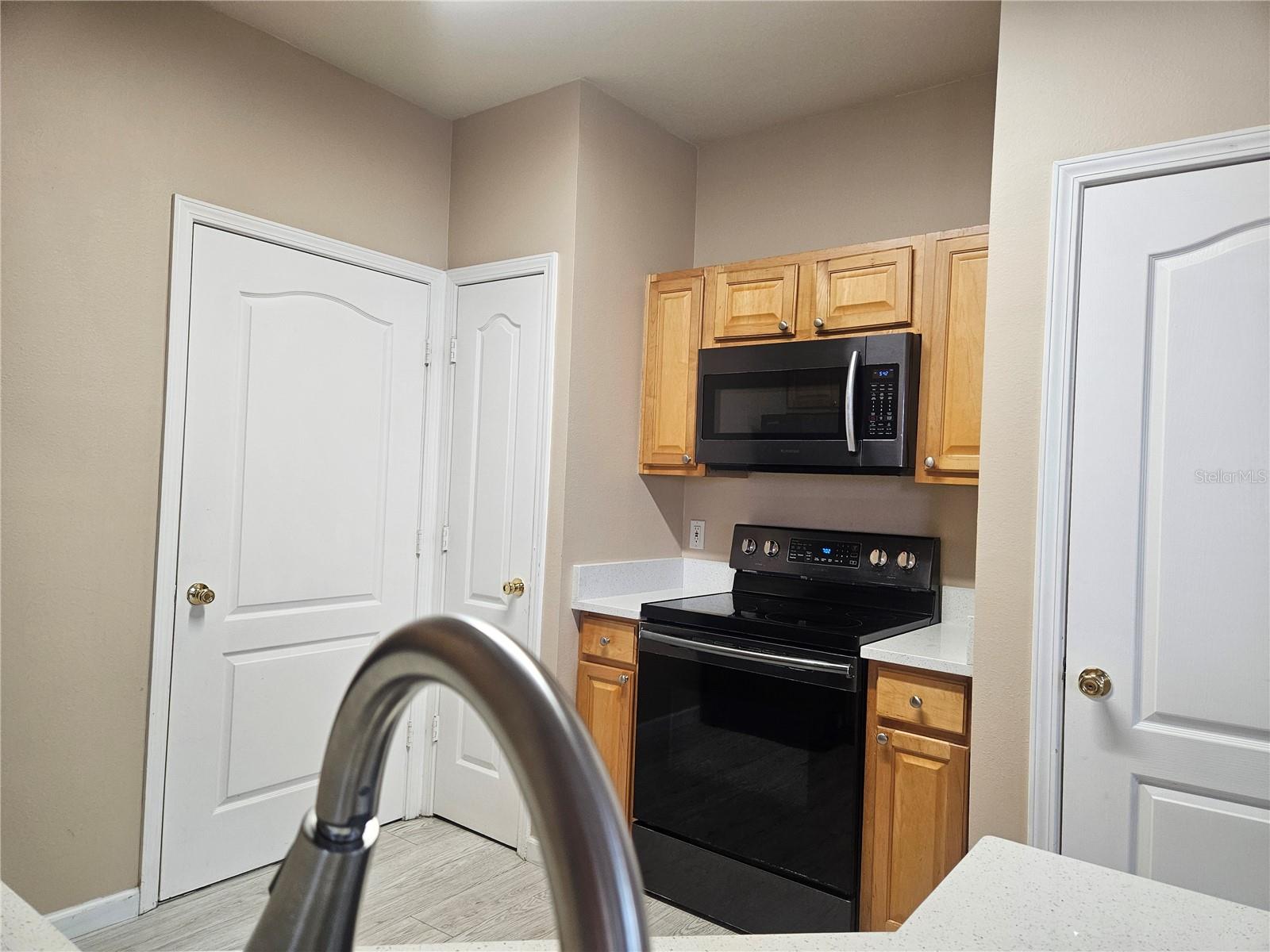 THE VILLAS CONDO - Residential