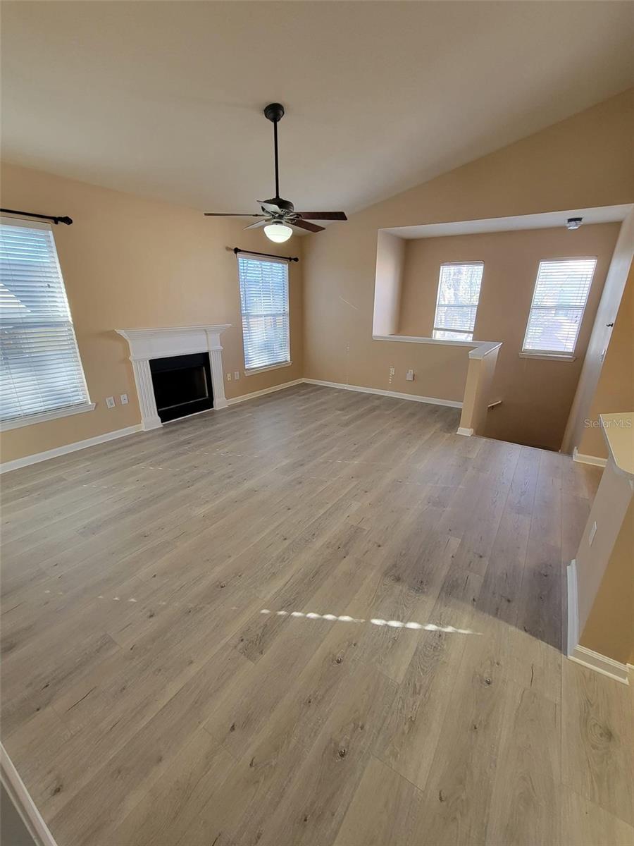 THE VILLAS CONDO - Residential