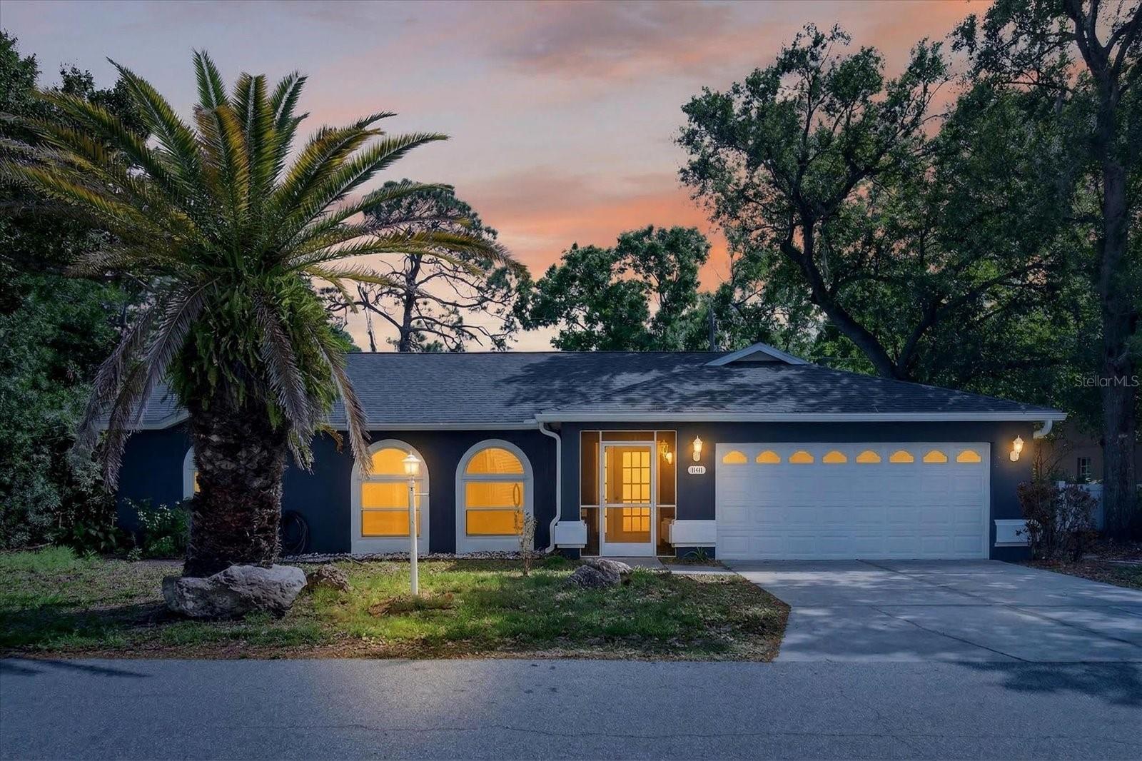 HAMLETS GROVE - Residential