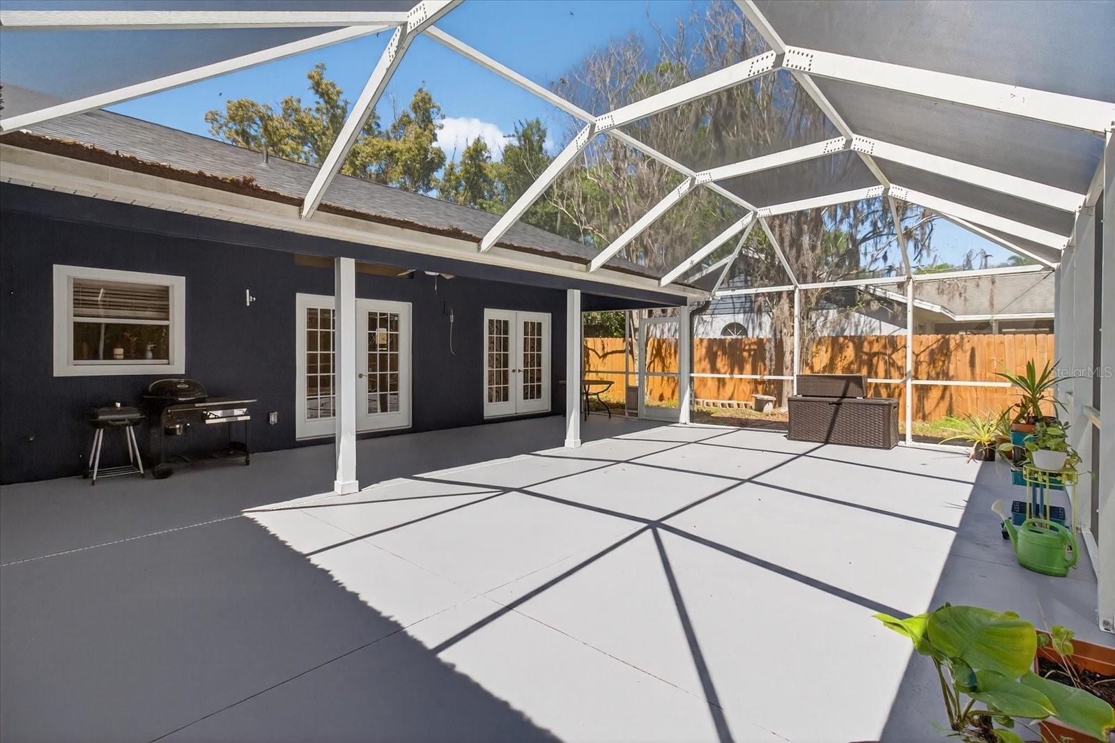 HAMLETS GROVE - Residential