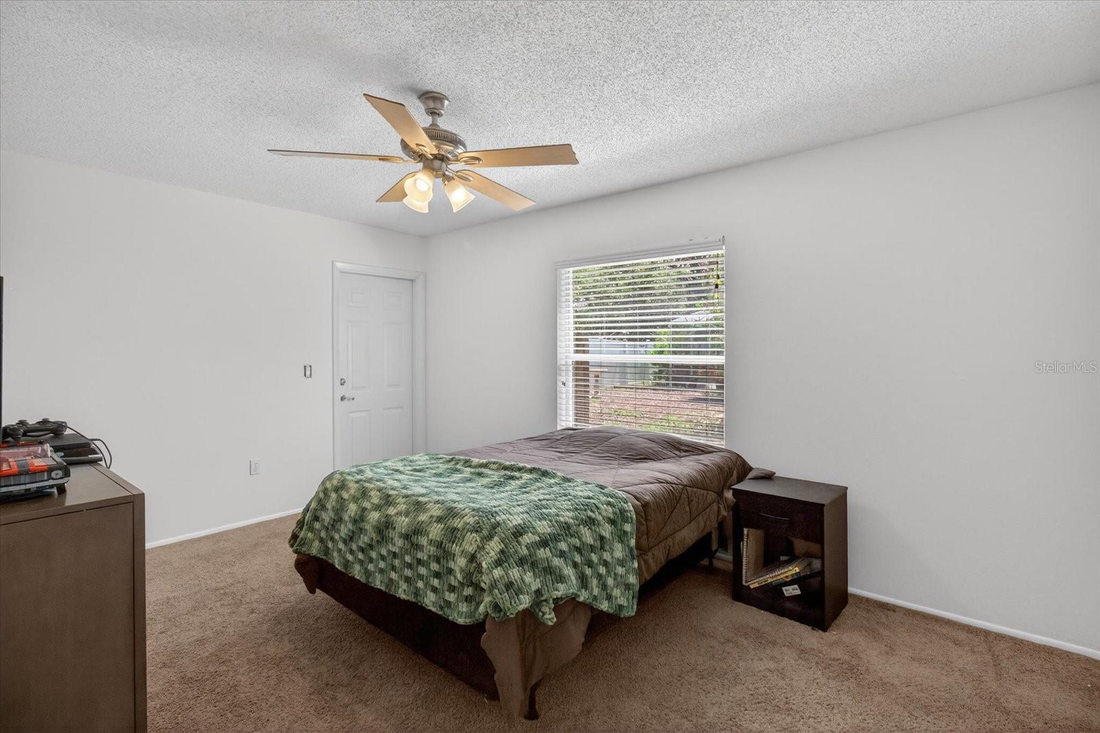 HAMLETS GROVE - Residential