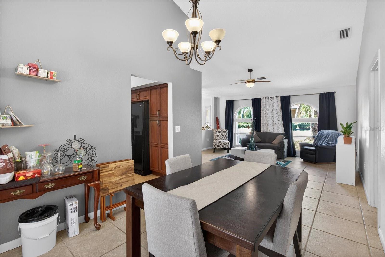 HAMLETS GROVE - Residential