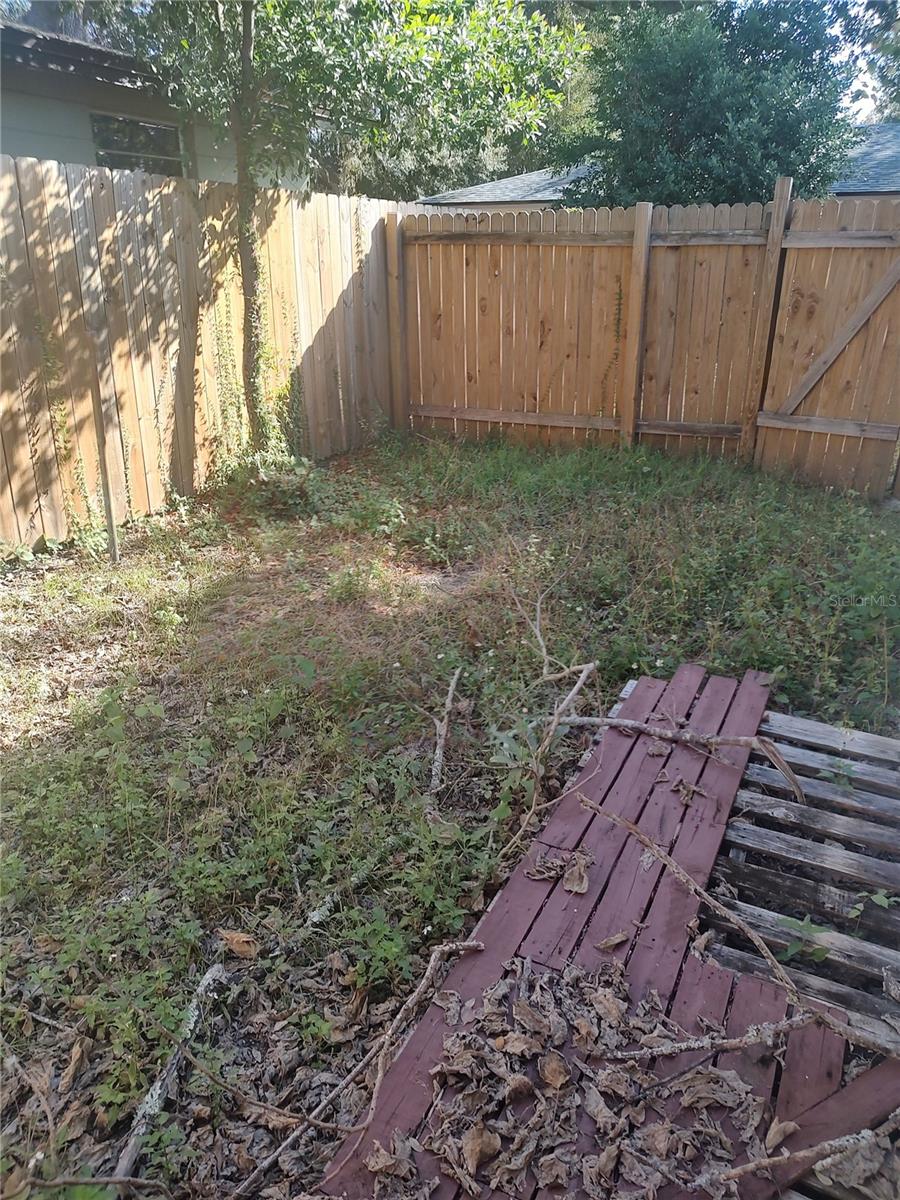 SULPHUR SPGS ADD - Residential Lease