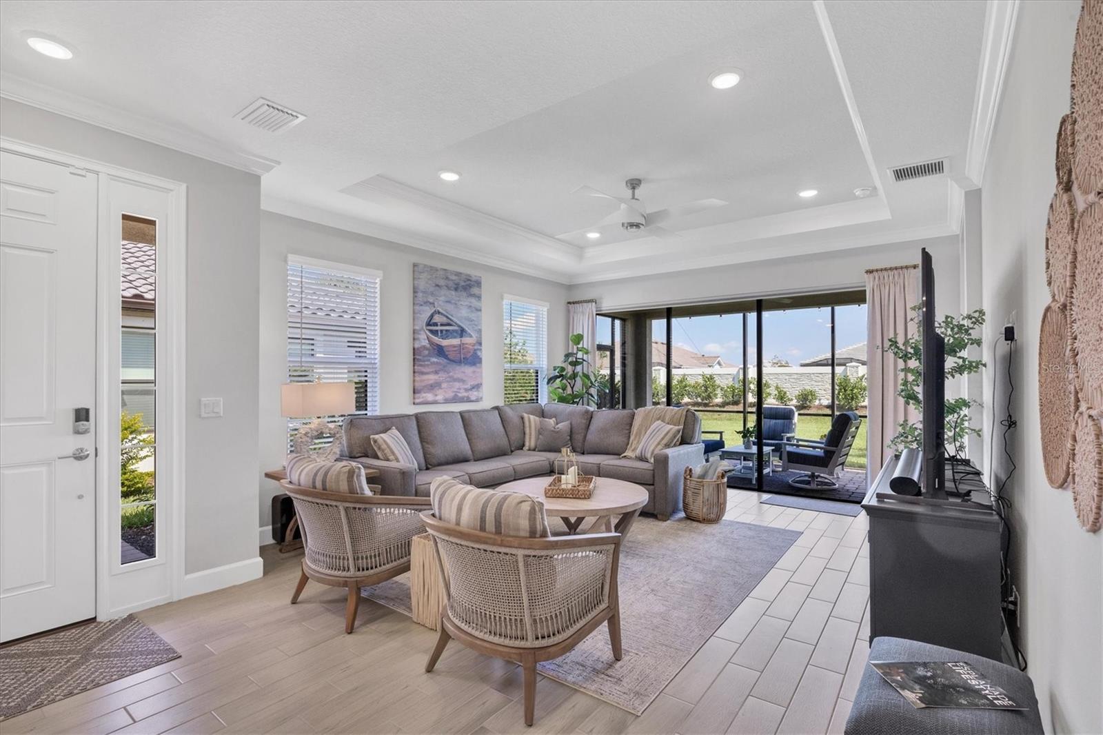 AZARIO ESPLANADE PH VII - Residential