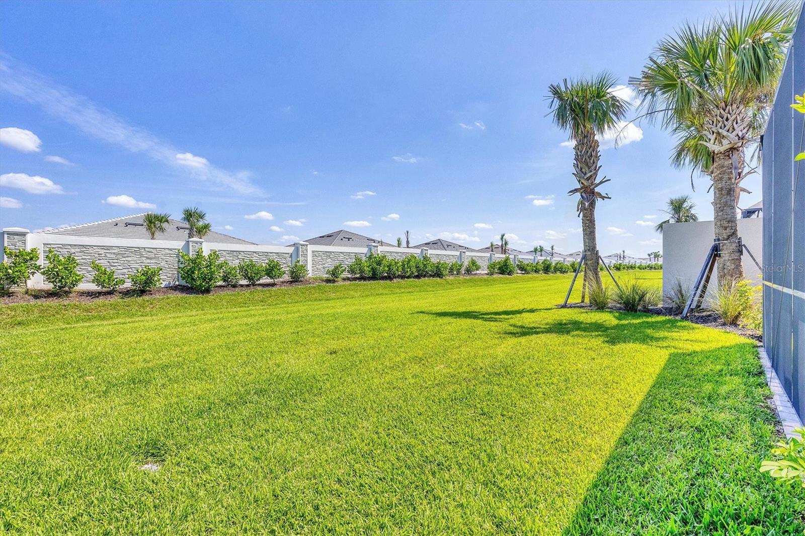 AZARIO ESPLANADE PH VII - Residential