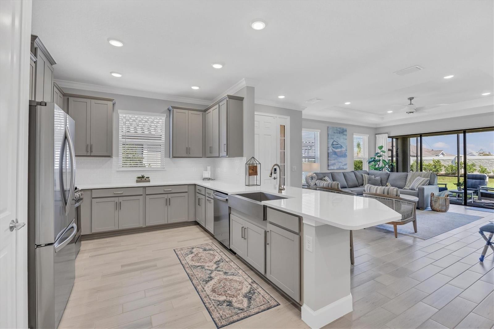 AZARIO ESPLANADE PH VII - Residential