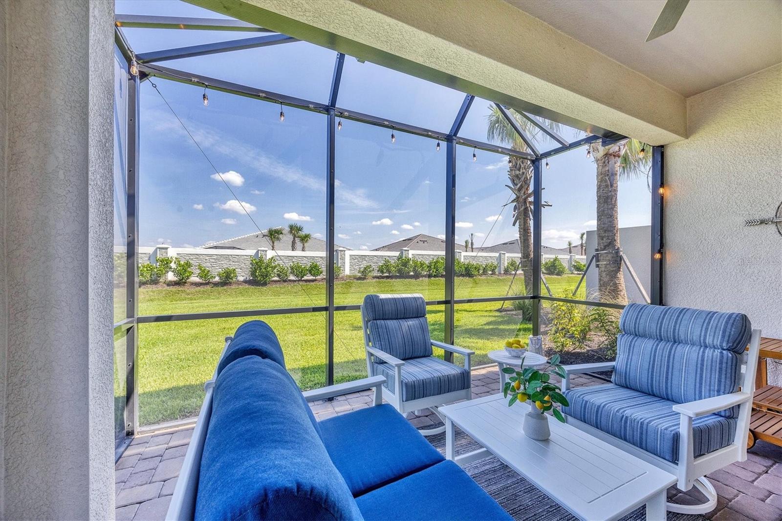 AZARIO ESPLANADE PH VII - Residential