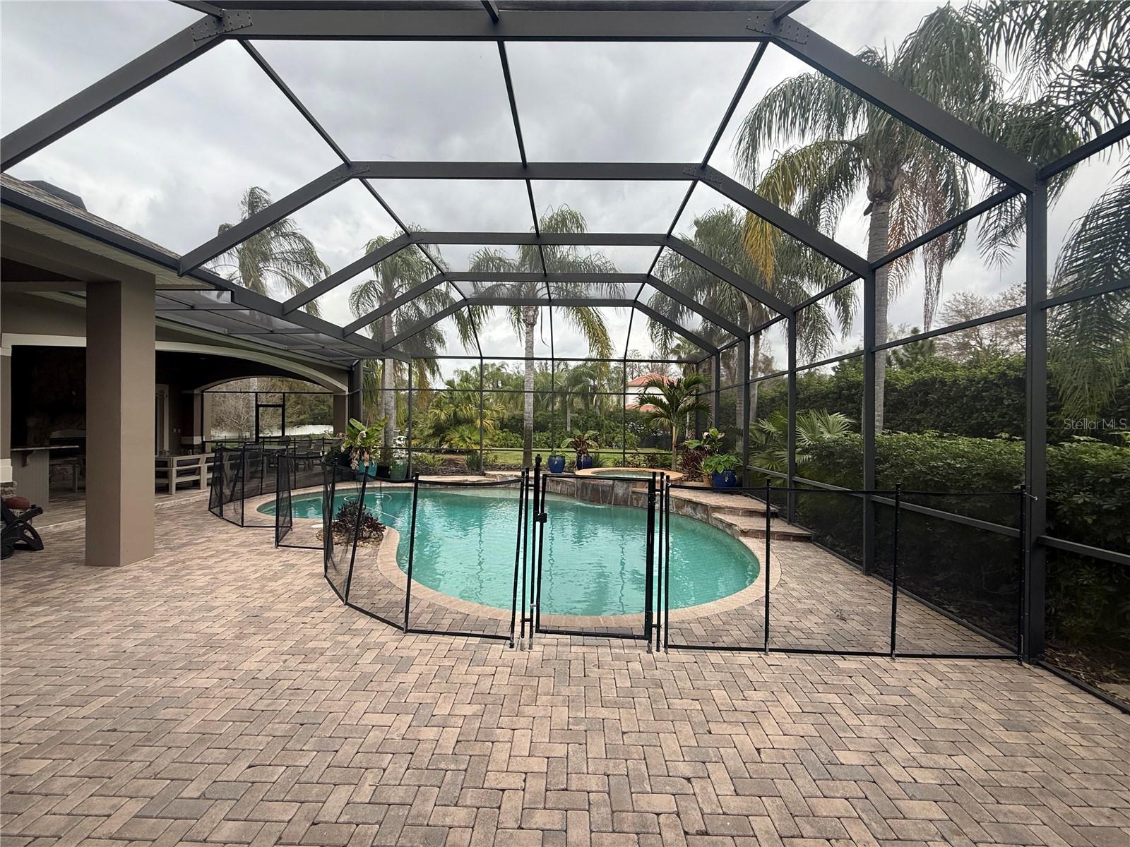 KEYSTONE SHORES ESTATES - Residential