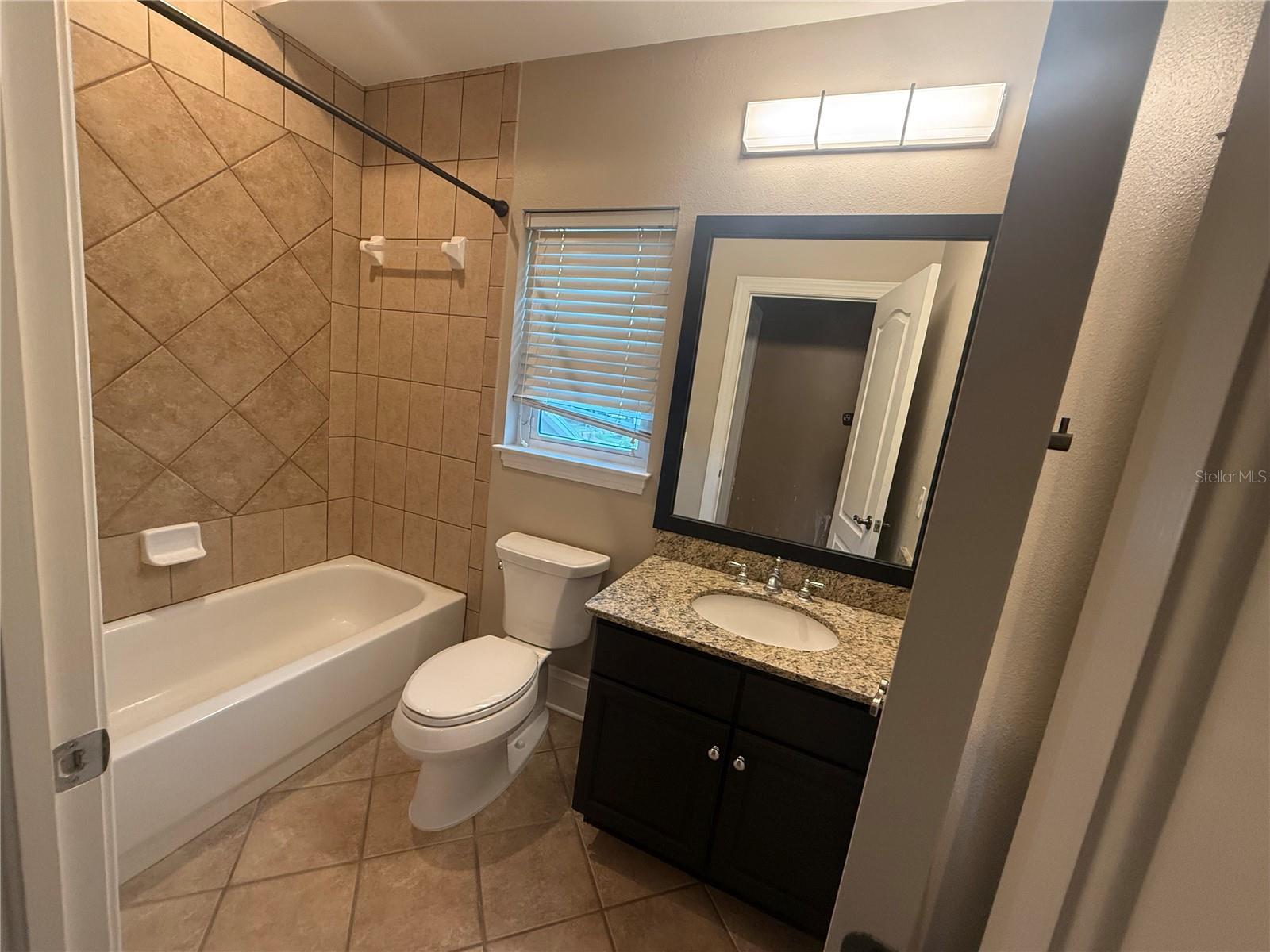 KEYSTONE SHORES ESTATES - Residential