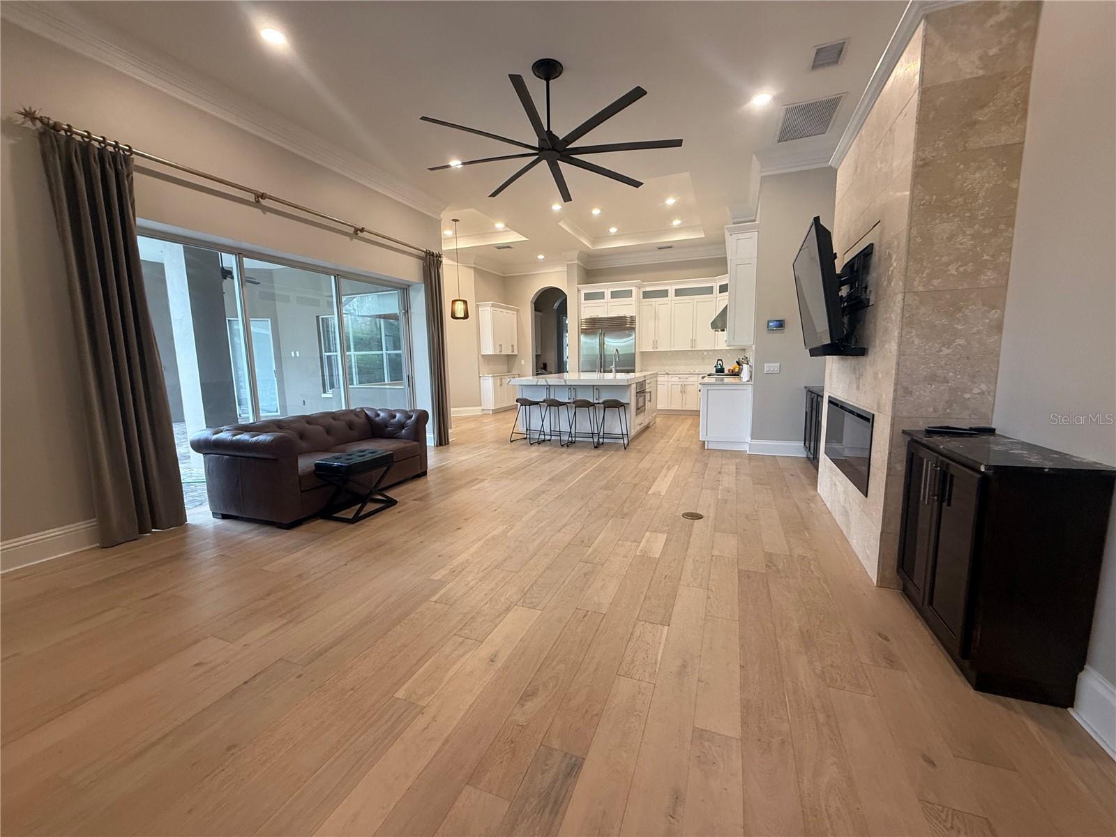 KEYSTONE SHORES ESTATES - Residential