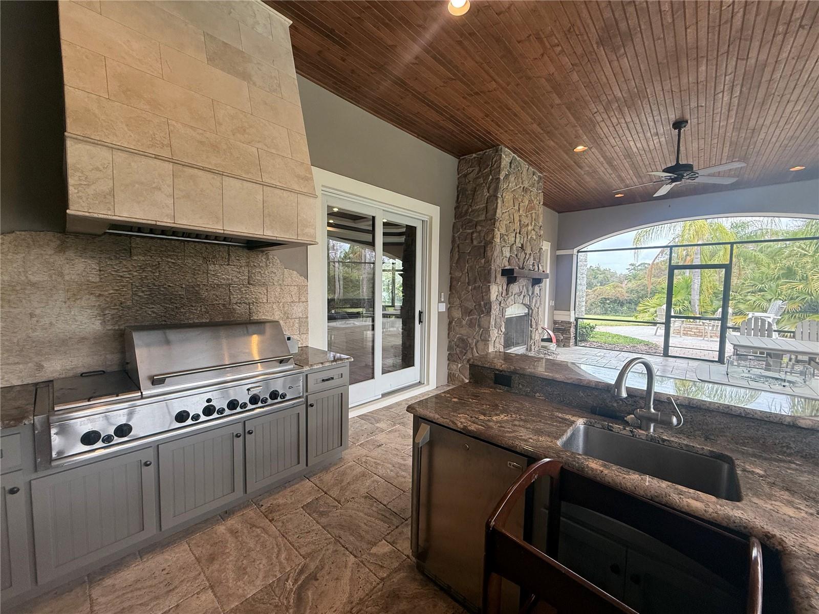 KEYSTONE SHORES ESTATES - Residential