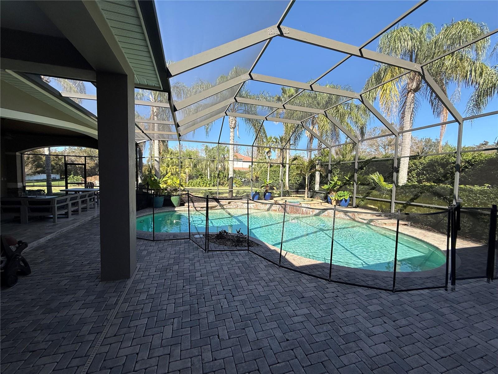 KEYSTONE SHORES ESTATES - Residential
