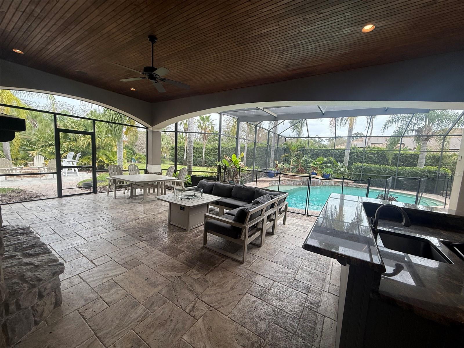 KEYSTONE SHORES ESTATES - Residential