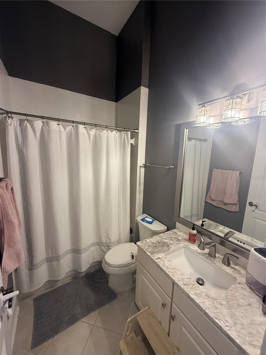 KEYSTONE SHORES ESTATES - Residential