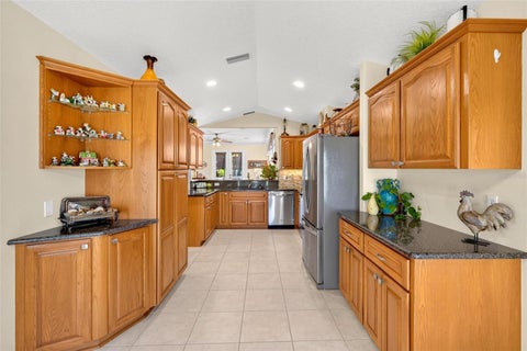 Tiny photo for 5486 Bounty Circle, Tavares, FL 32778 (MLS # G5119452)