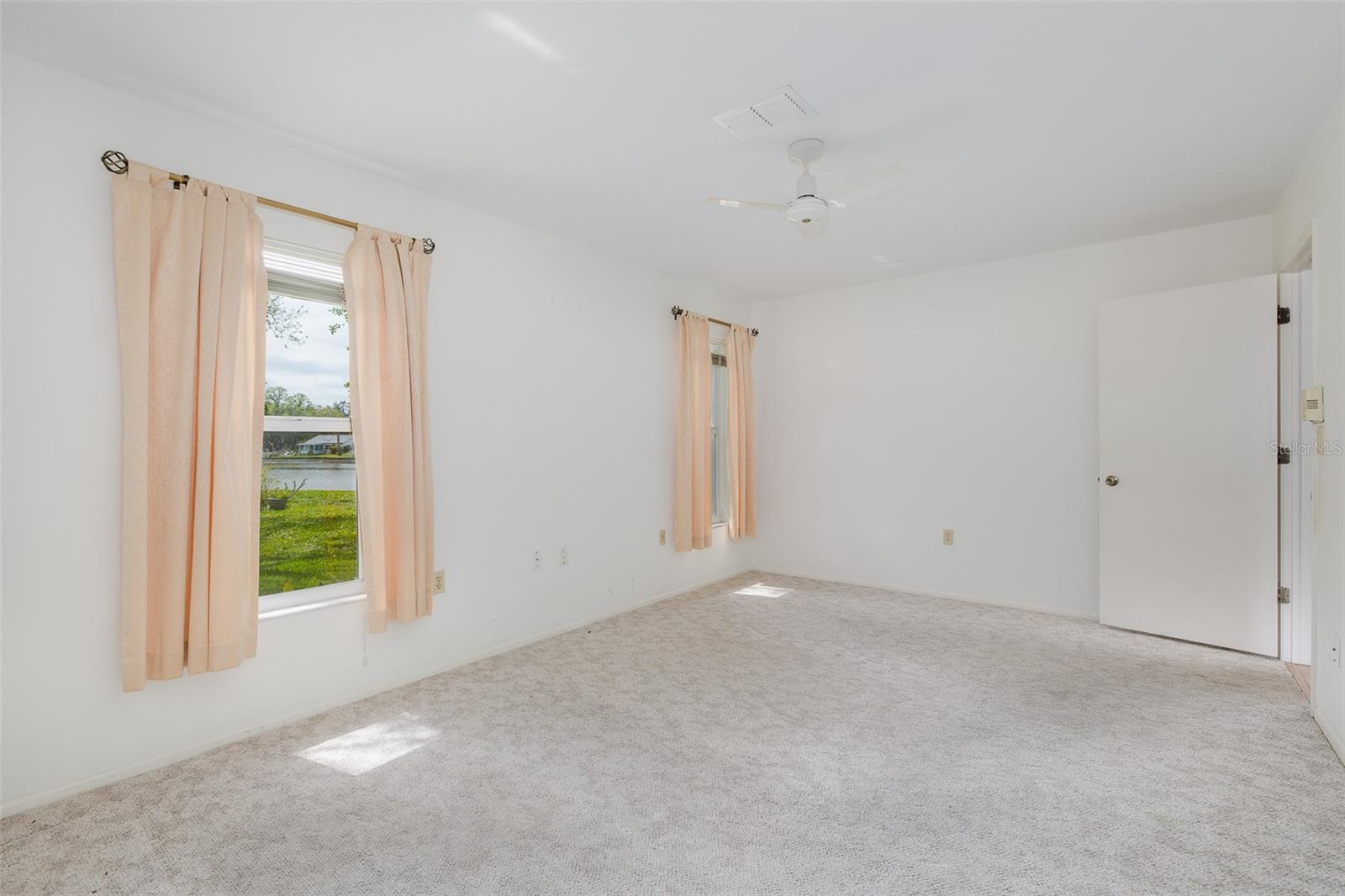 TIMBER OAKS - Residential