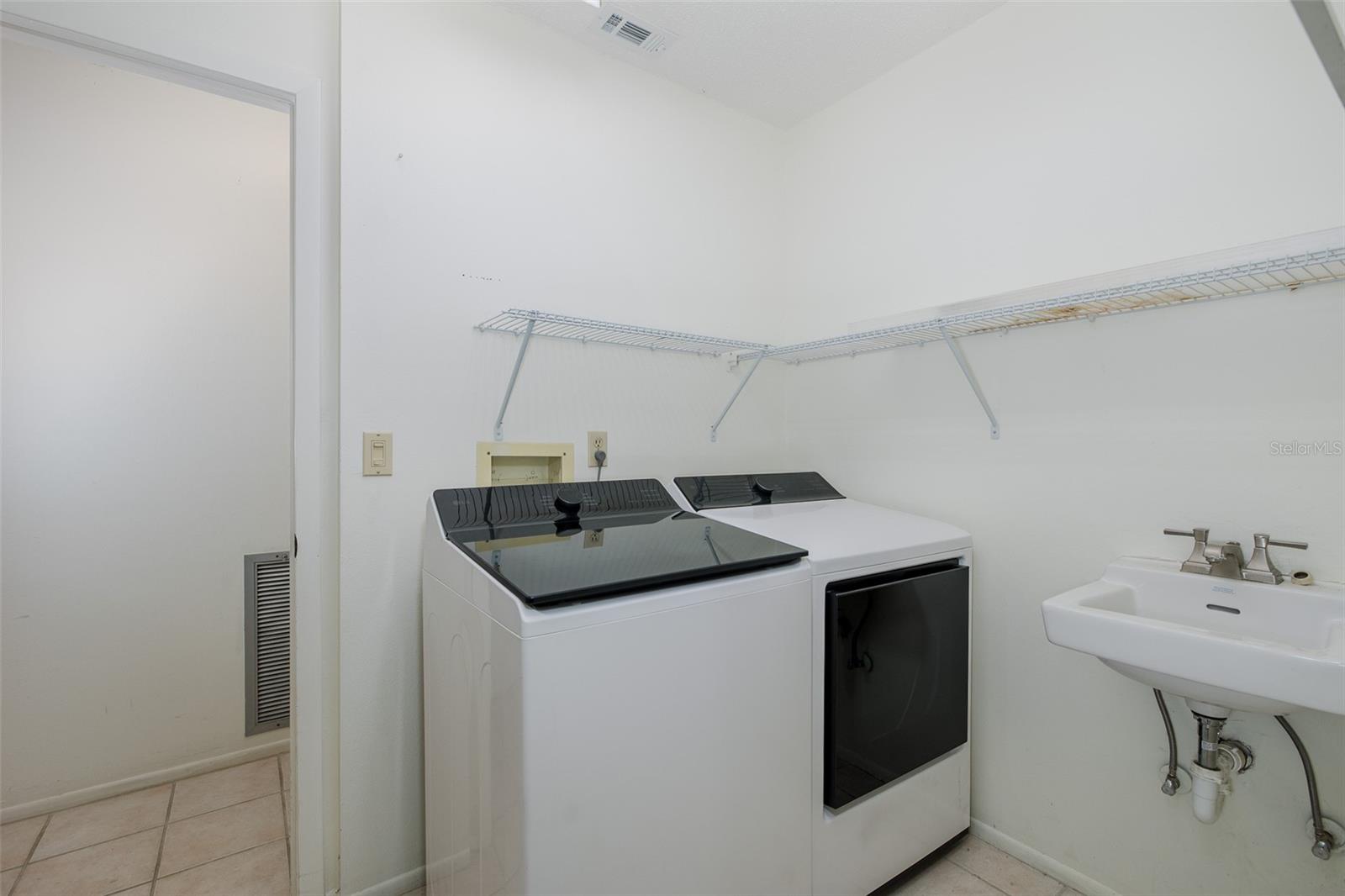 TIMBER OAKS - Residential