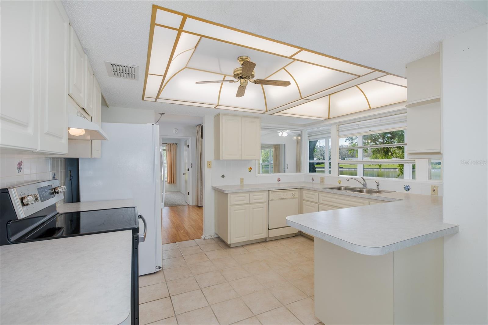 TIMBER OAKS - Residential