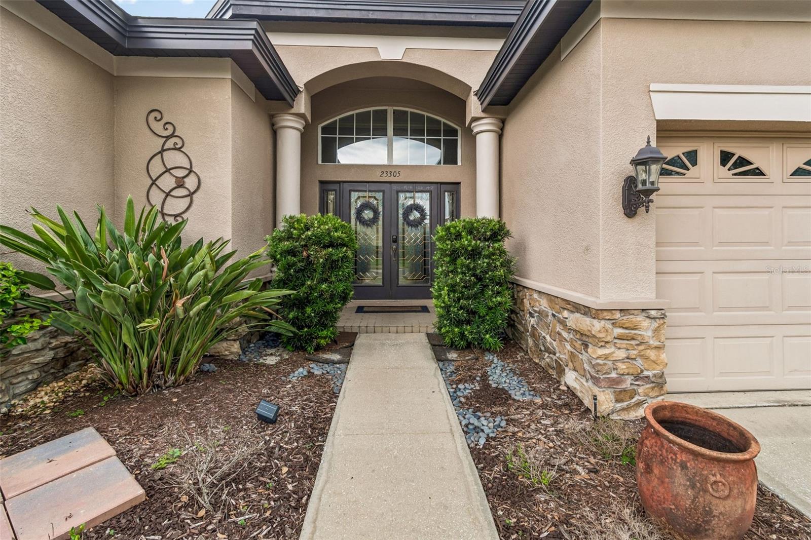23305 GRACEWOOD CIRCLE