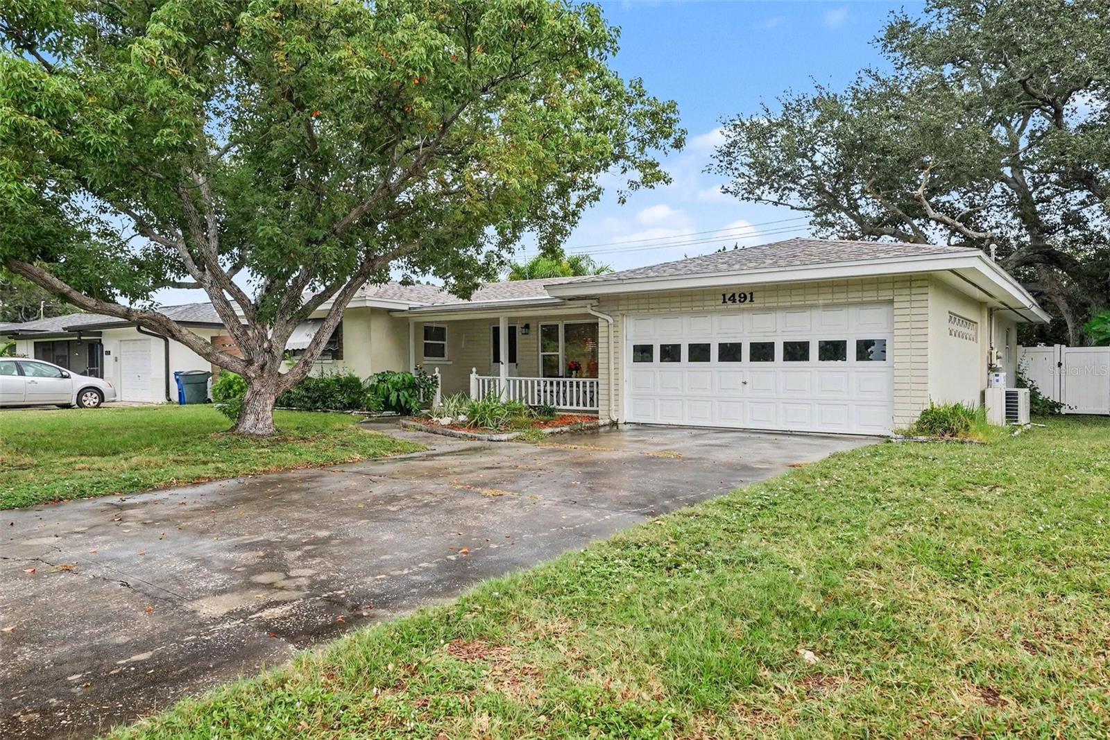 1491 SAN HELEN DR