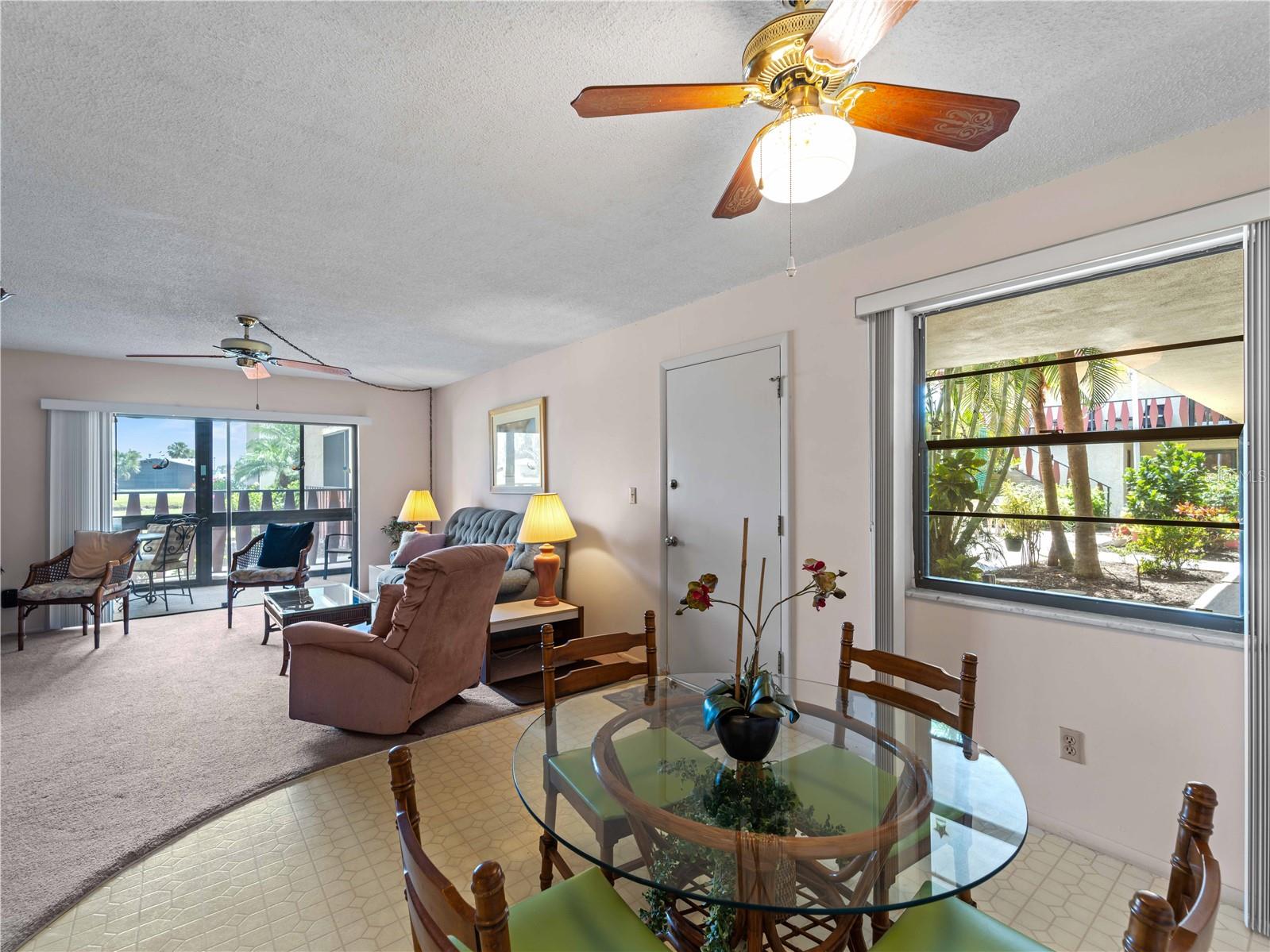 RIVERHOUSE - Residential