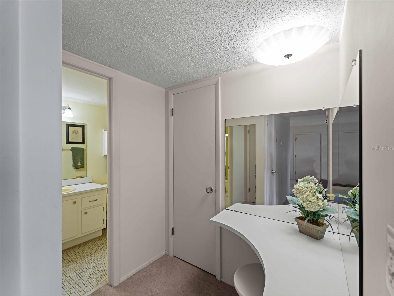 RIVERHOUSE - Residential