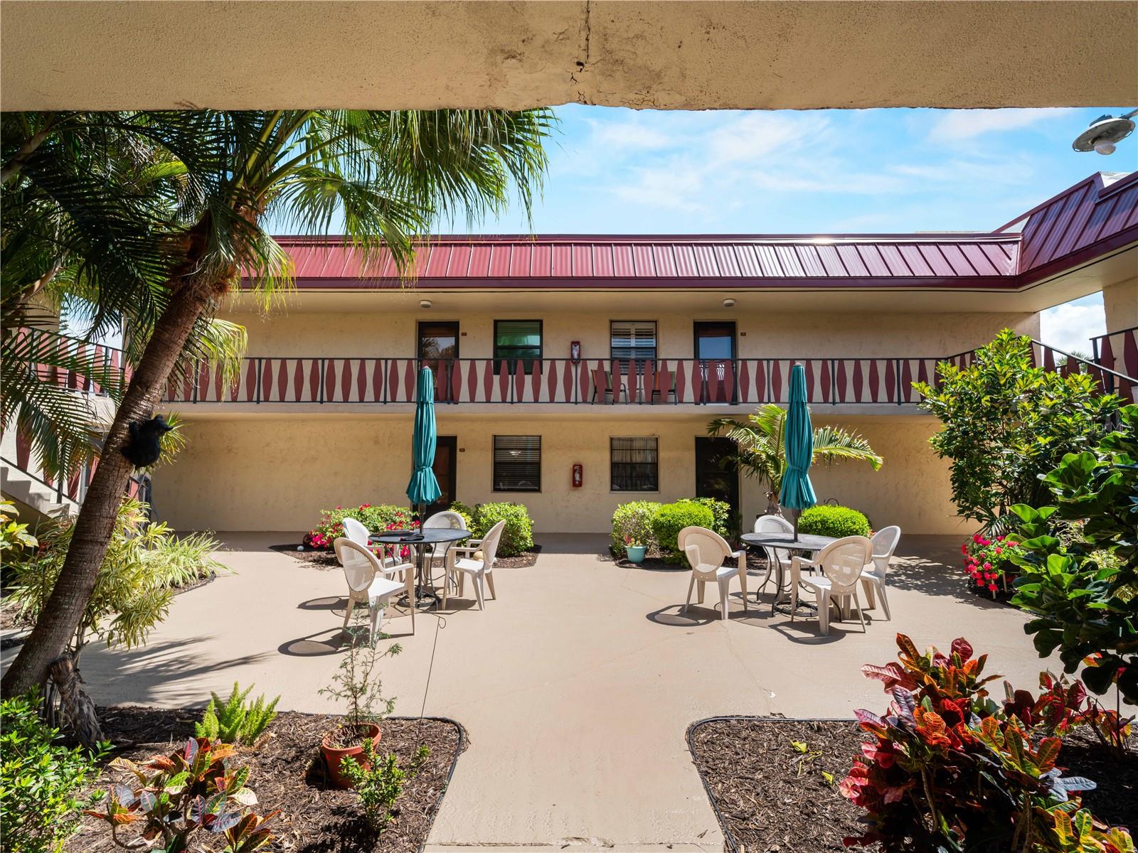 RIVERHOUSE - Residential