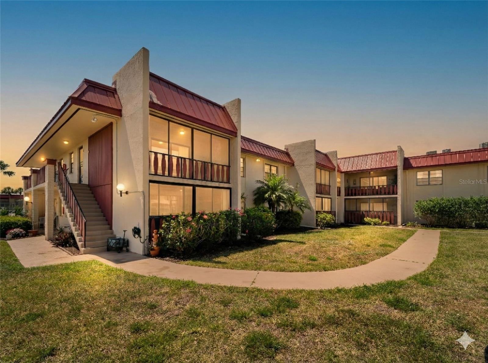 RIVERHOUSE - Residential