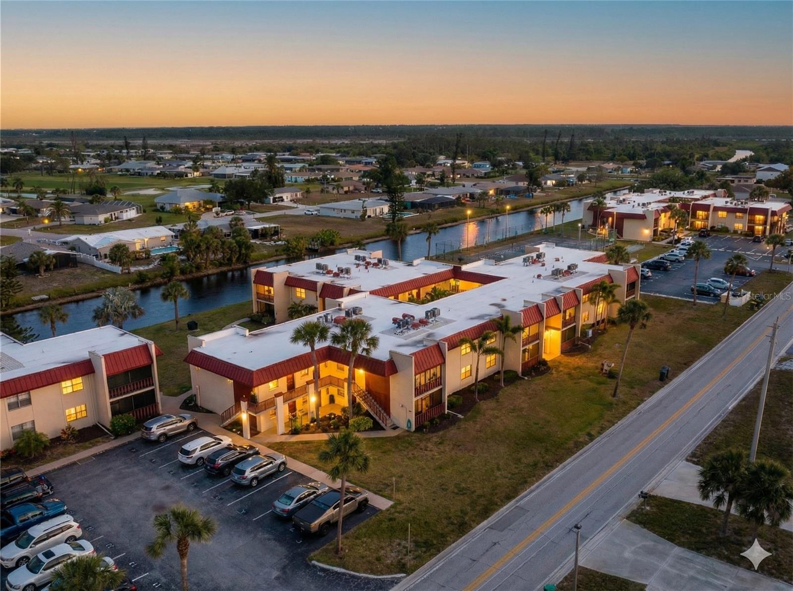 RIVERHOUSE - Residential