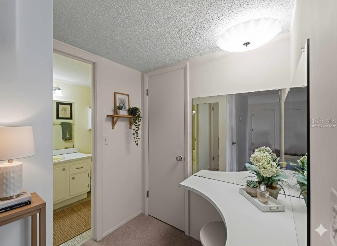 RIVERHOUSE - Residential