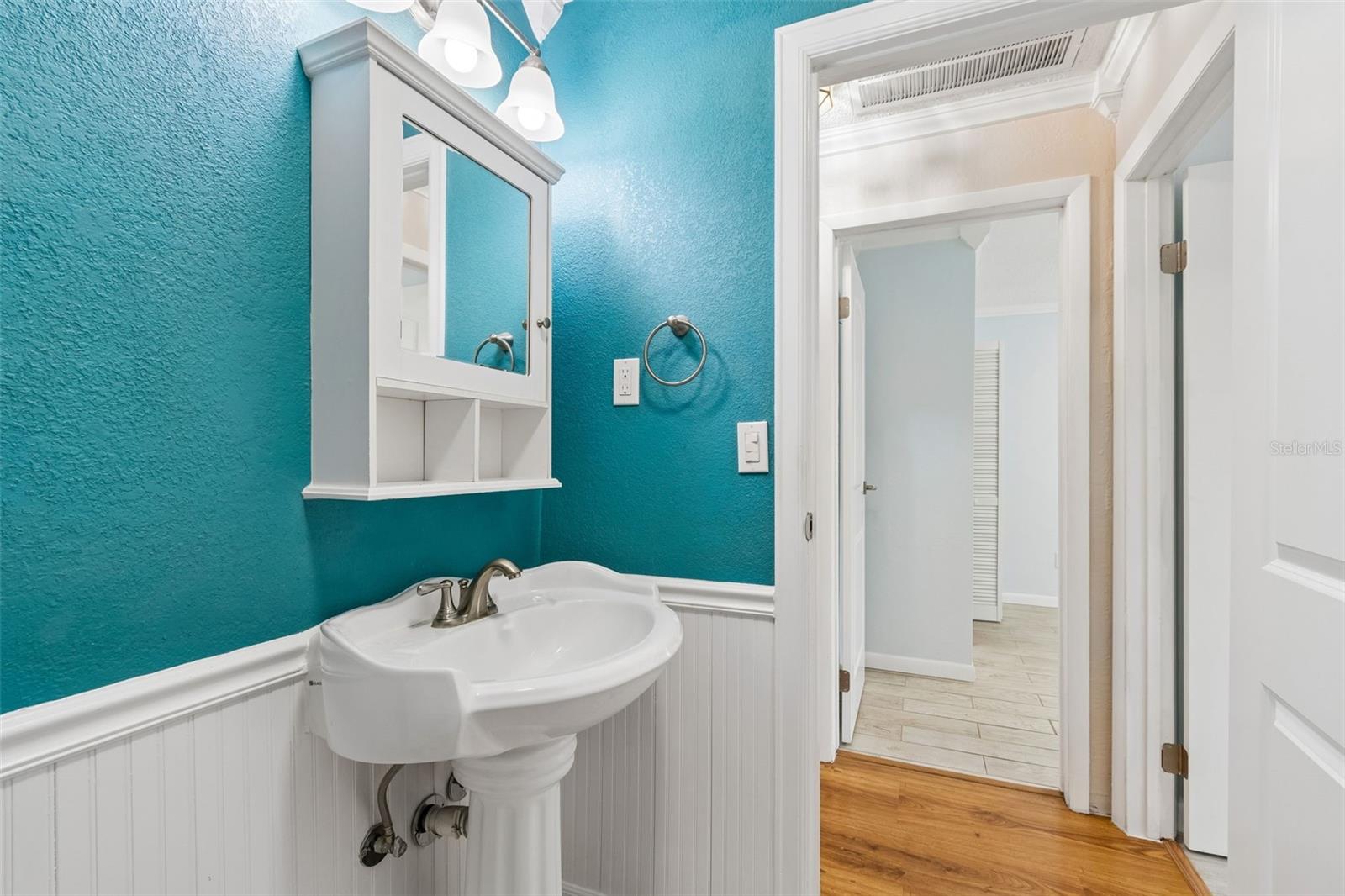 RIDGEWOOD GROVES - Residential