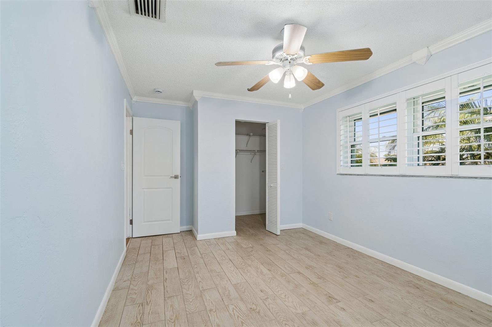 RIDGEWOOD GROVES - Residential