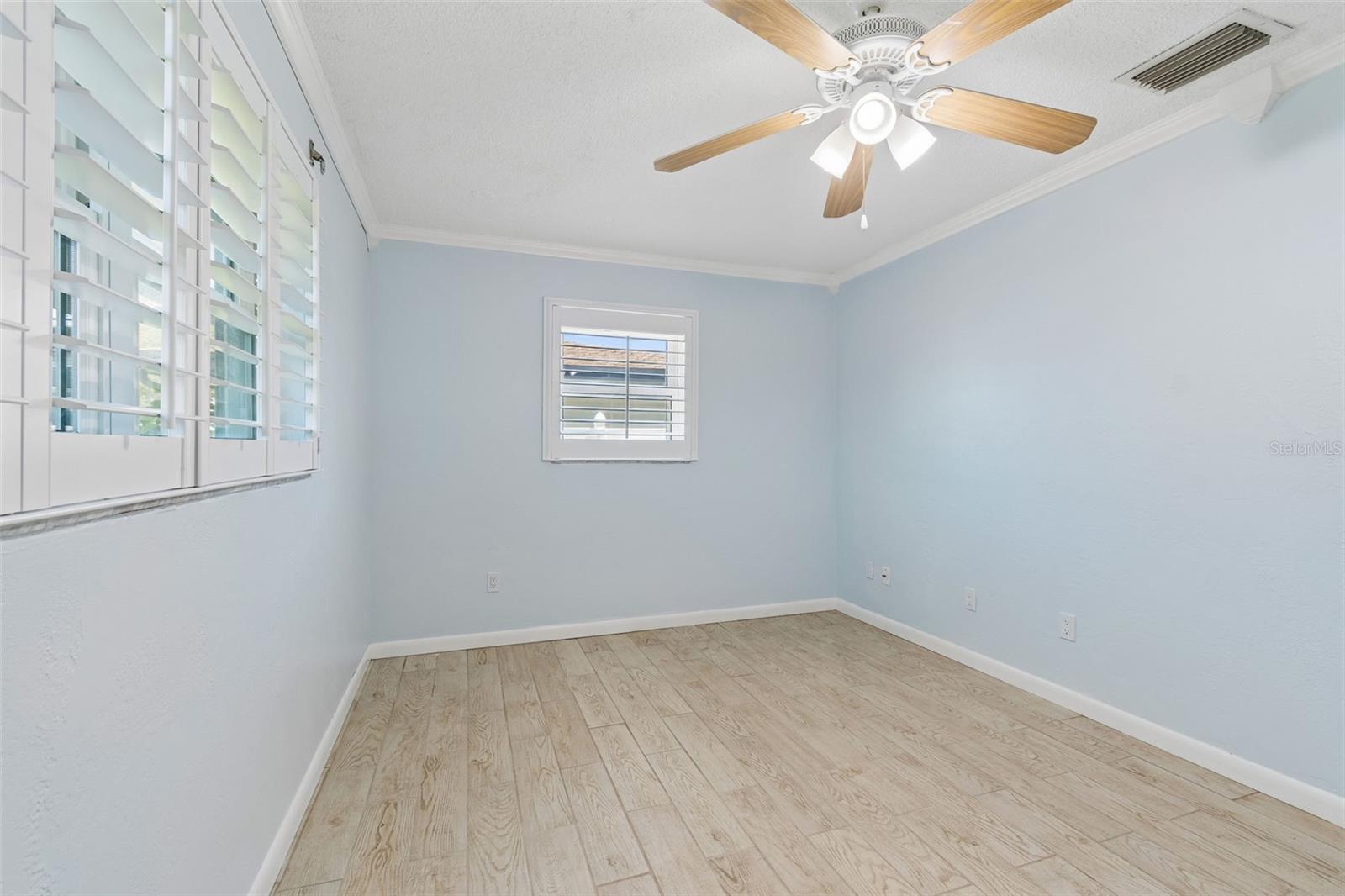 RIDGEWOOD GROVES - Residential