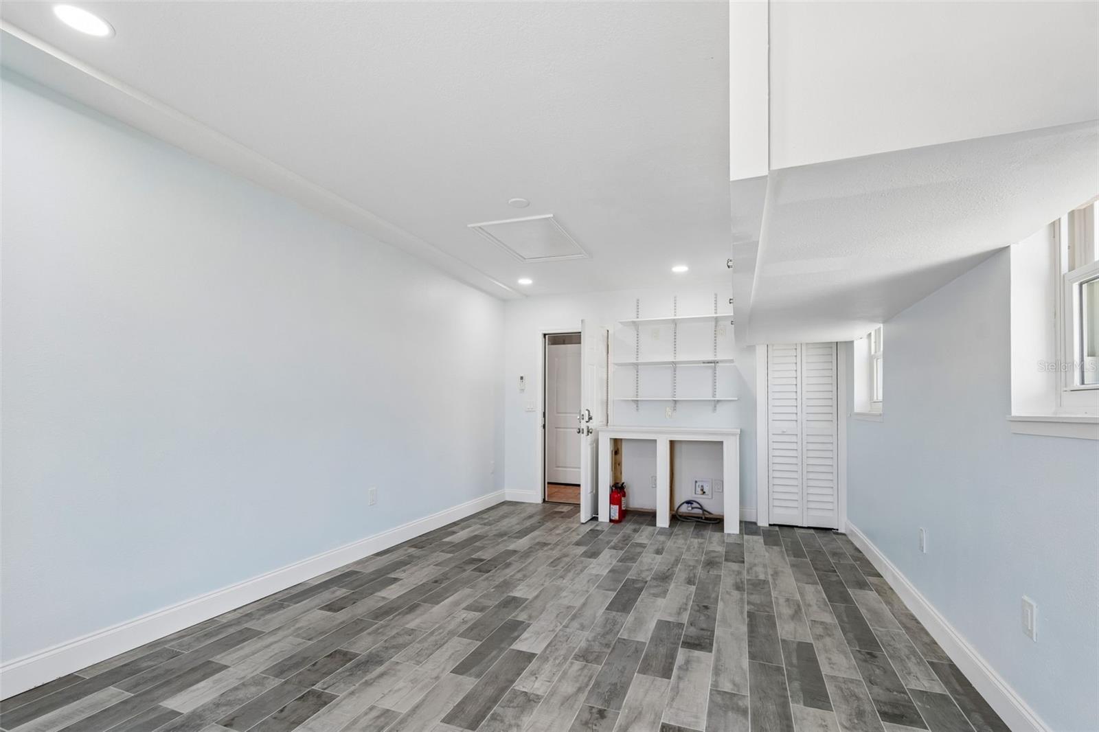 RIDGEWOOD GROVES - Residential