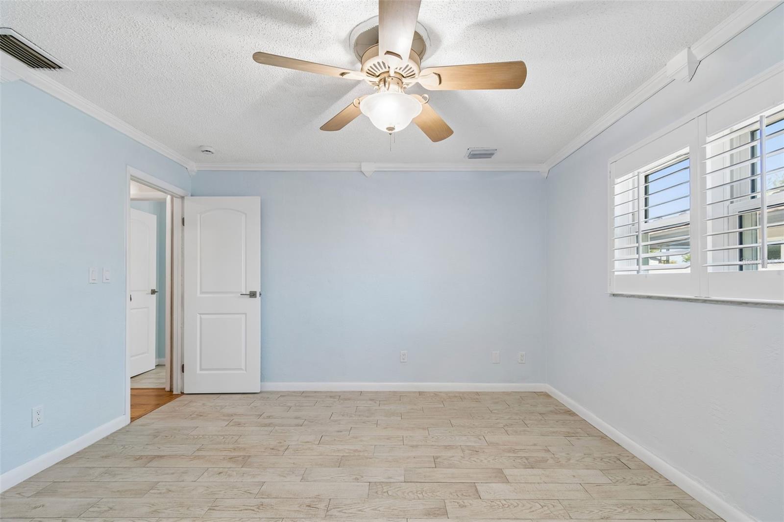 RIDGEWOOD GROVES - Residential