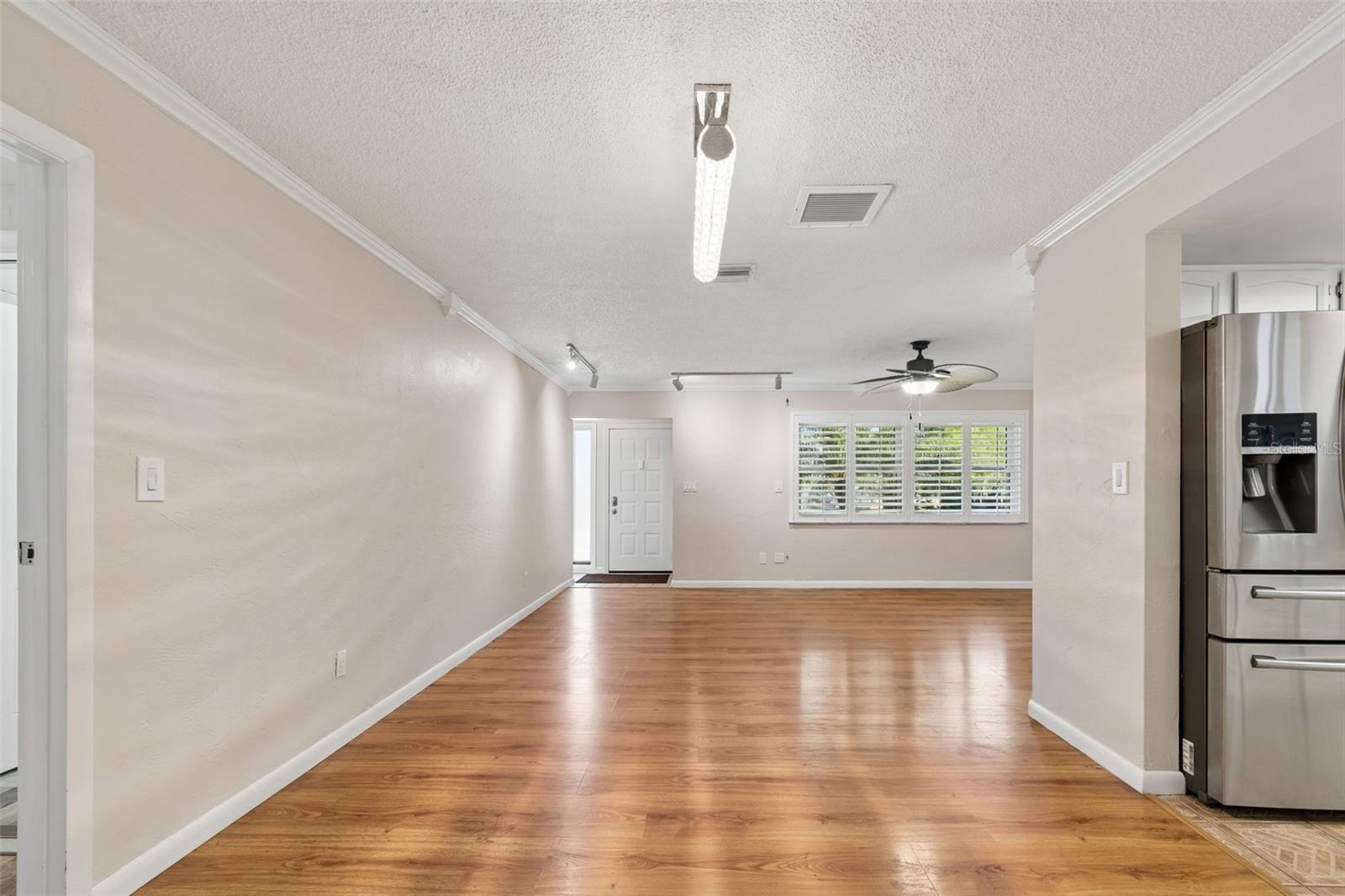 RIDGEWOOD GROVES - Residential