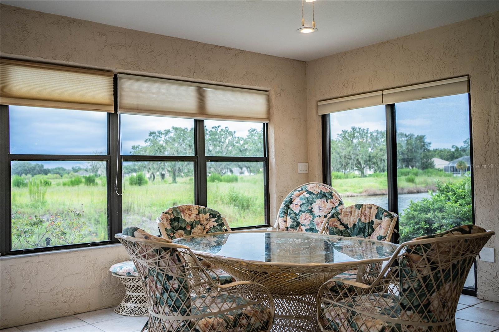 CREEK WOODS A CONDO IN IMPERIALAKES PH 02 SEC 03 - Residential Lease