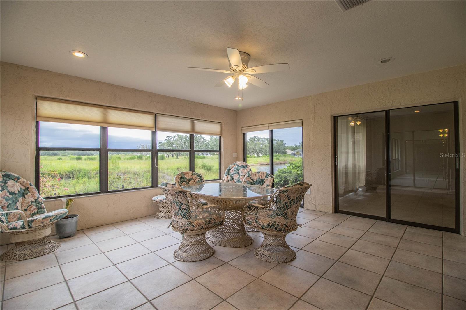 CREEK WOODS A CONDO IN IMPERIALAKES PH 02 SEC 03 - Residential Lease