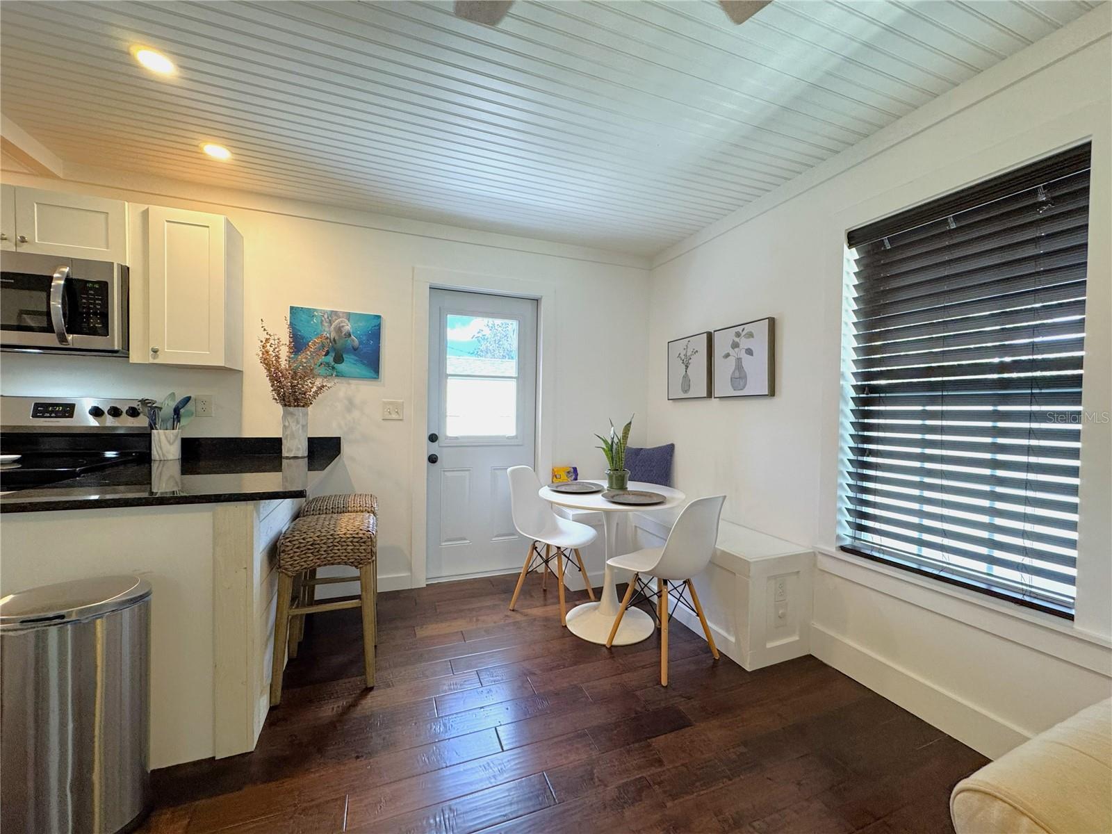 CRYSTAL CITY ADD - Residential Lease