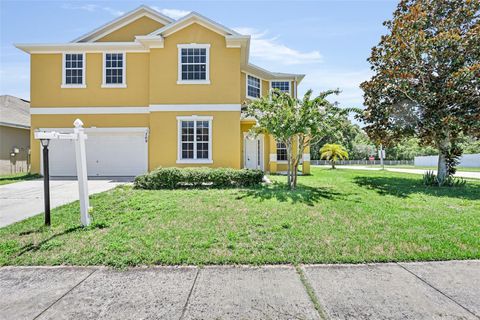 A home in LAKE ALFRED